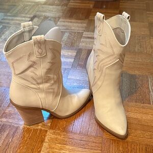 Women's Cream Western Boots